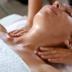 15% DE DESCUENTO EN MASAJES.