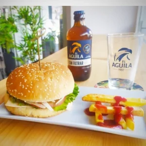 b.10% DE DESCUENTO EN DESAYUNOS SUPERIORES A 4 EUROS.