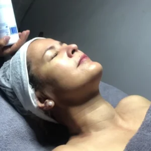 DESCUENTO DEL 15% EN TRATAMIENTOS FACIALES Y CORPORALES